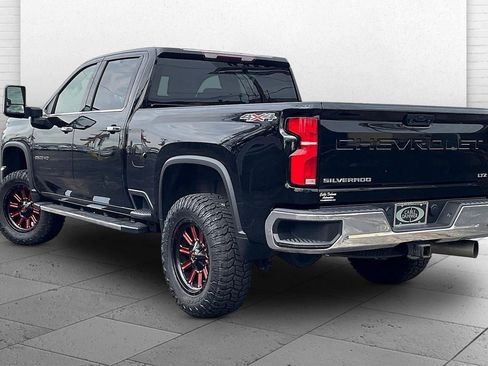 Used 2024 Chevrolet Silverado 2500 LTZ AWD/4WD image 11
