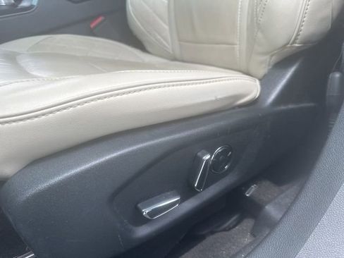 Used 2018 Ford Explorer Platinum AWD/4WD image 6