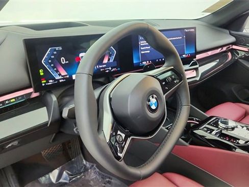 Used 2025 BMW 540i xDrive image 20