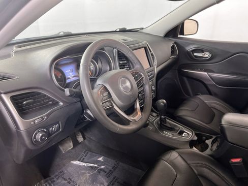 Used 2022 Jeep Cherokee Latitude Lux w/ Sun & Sound Group AWD/4WD image 9