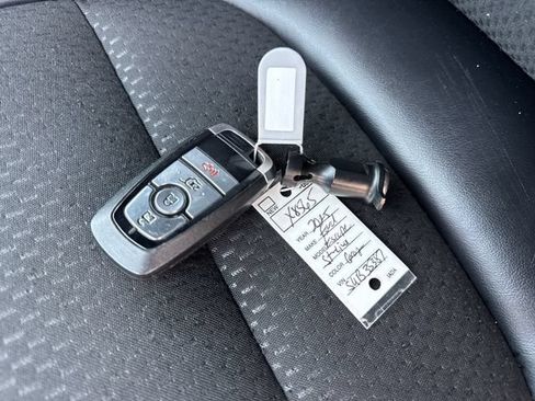 Used 2025 Ford Escape ST-Line FWD image 33