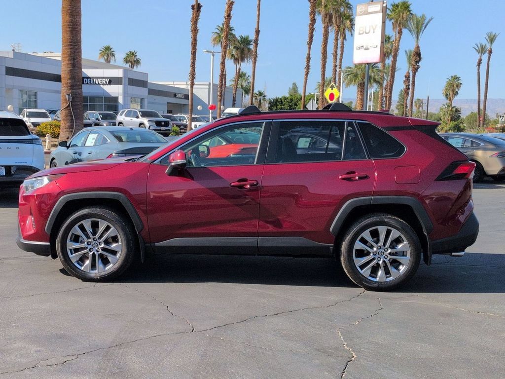 Used 2021 Toyota RAV4 XLE Premium AWD/4WD image 3