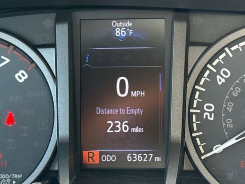 Used 2017 Toyota Tacoma TRD Pro AWD/4WD image 30