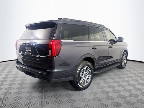 Used 2025 Ford Expedition Active RWD image 7