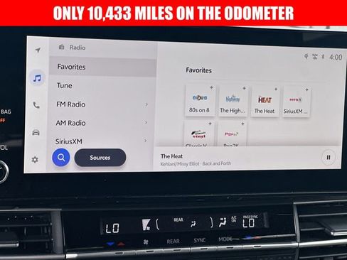 Used 2025 Toyota Sienna Limited FWD image 13