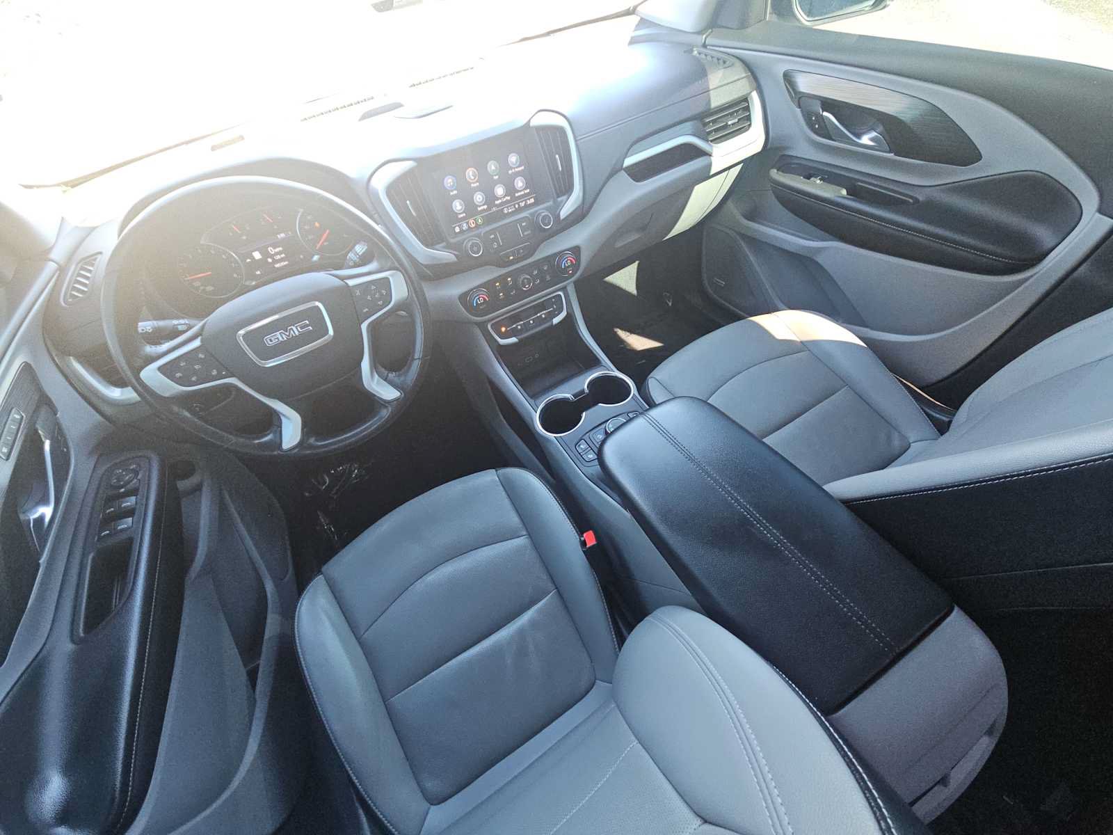 Used 2022 GMC Terrain SLT w/ Infotainment Package II FWD image 23