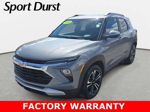 Used 2024 Chevrolet TrailBlazer LT w/ LT Cold Weather Package image 2