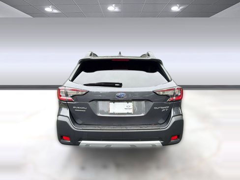 Used 2024 Subaru Outback Limited XT AWD/4WD image 10