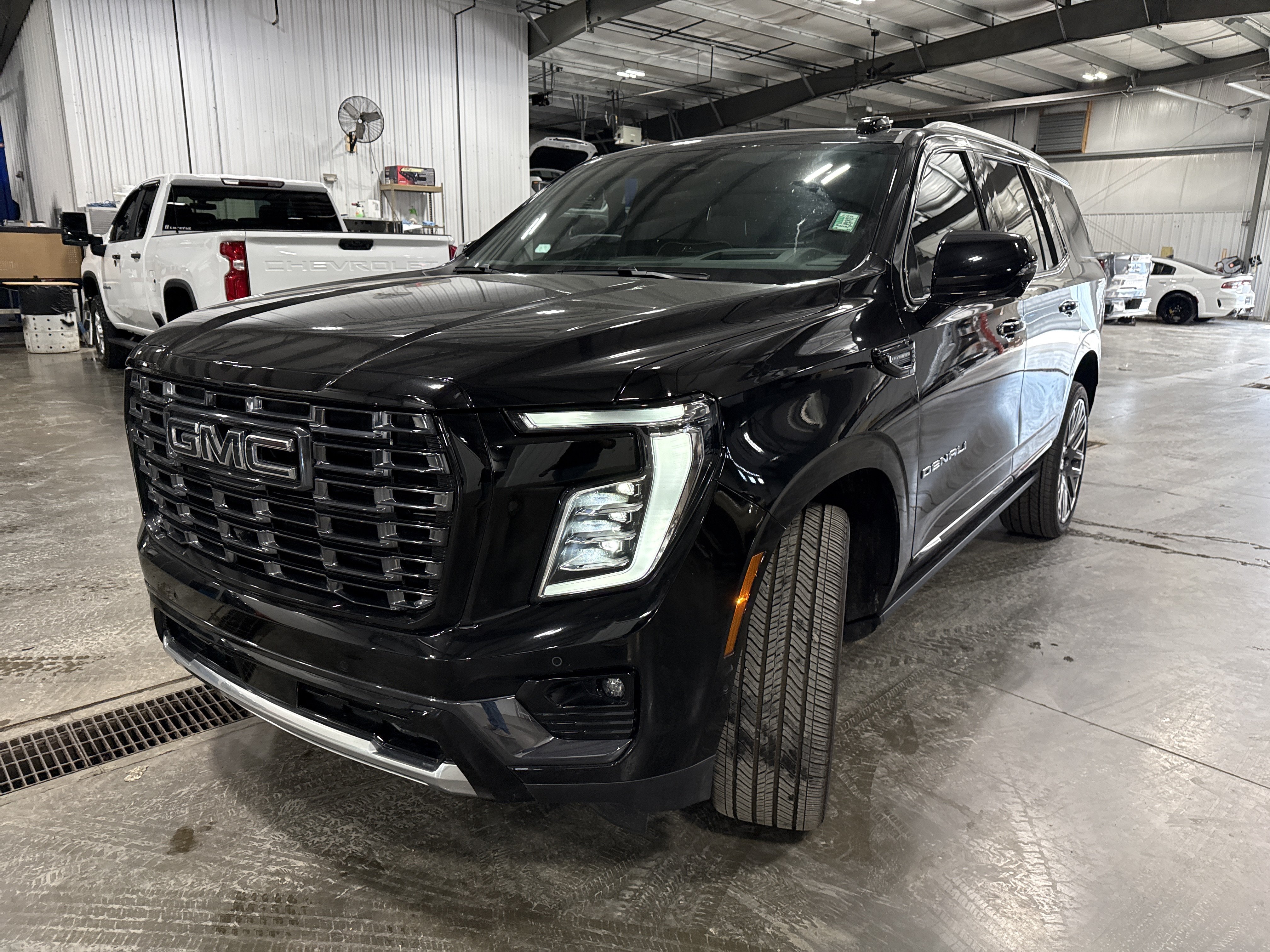 Used 2026 GMC Yukon Denali Ultimate AWD/4WD image 7
