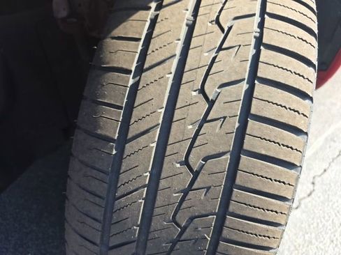 Used 2023 Jeep Compass Limited image 11