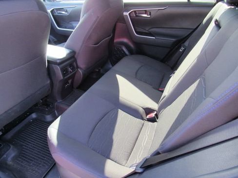 Used 2024 Toyota RAV4 SE AWD/4WD image 16