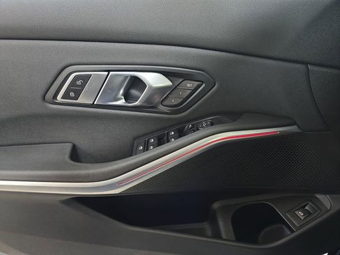 Certified 2021 BMW 330i Sedan w/ Convenience Package image 27