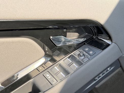 New 2026 Land Rover Range Rover Evoque S AWD/4WD image 13