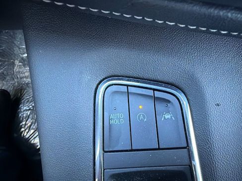 Used 2024 Cadillac Escalade ESV Sport w/ Touring Package image 28