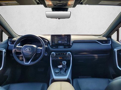 Used 2021 Toyota RAV4 XSE image 17