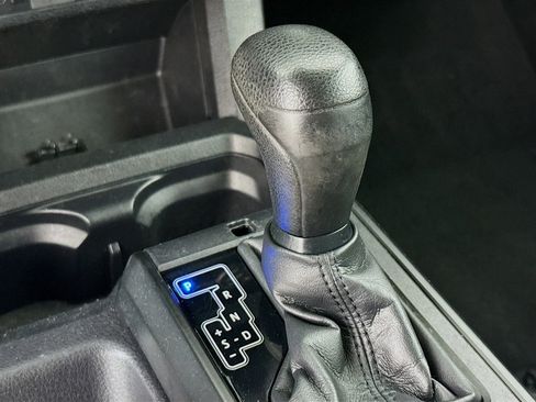 Used 2022 Toyota Tacoma SR image 19