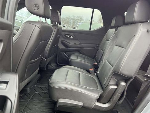 Certified 2023 Chevrolet Traverse LT w/ LPO, Floor Liner Package image 11