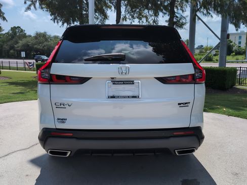 Used 2025 Honda CR-V Sport Touring image 9