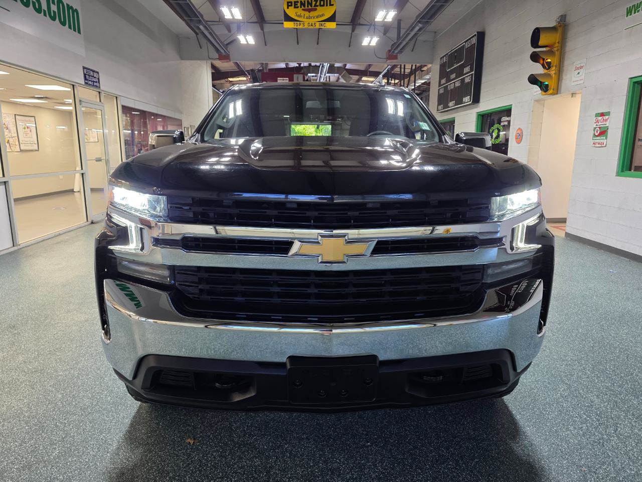 Used 2019 Chevrolet Silverado 1500 LT w/ Trailering Package AWD/4WD image 3