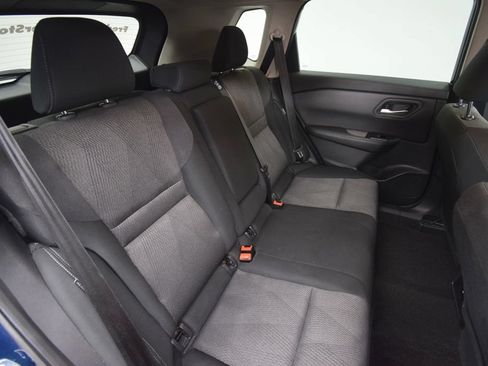 Used 2025 Nissan Rogue SV AWD/4WD image 21