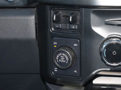 Used 2023 Ford F350 Lariat w/ Lariat Ultimate Package AWD/4WD image 16