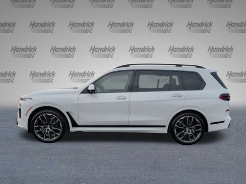 Certified 2025 BMW X7 xDrive40i w/ M Sport Package image 10