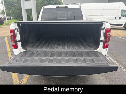 Used 2022 RAM 1500 Limited AWD/4WD image 7