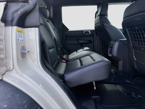 Certified 2025 Ford Bronco Badlands AWD/4WD image 31