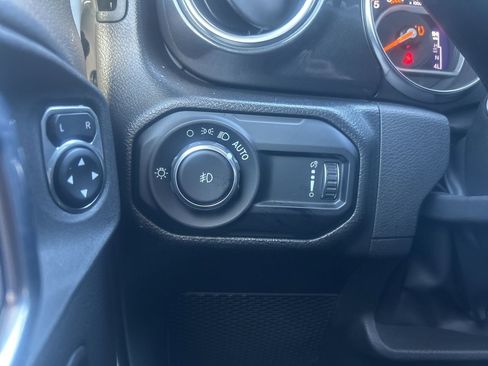 Used 2023 Jeep Wrangler Unlimited Rubicon 392 w/ Xtreme Recon 35" Tire Package image 23