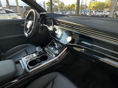 Used 2020 Audi Q7 3.0T Premium w/ Convenience Package image 48