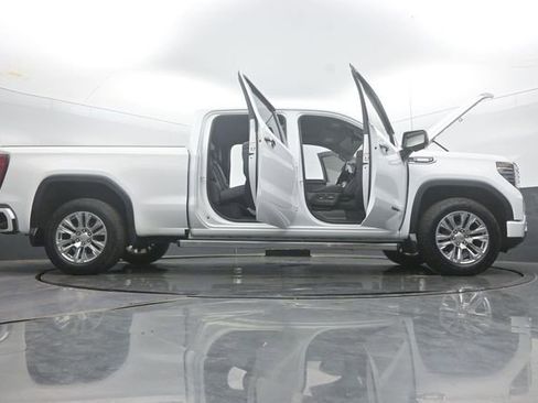 Used 2024 GMC Sierra 1500 Denali w/ Technology Package AWD/4WD image 63