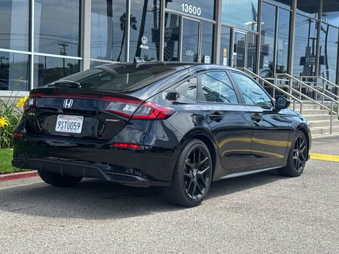 Used 2025 Honda Civic Sport image 5