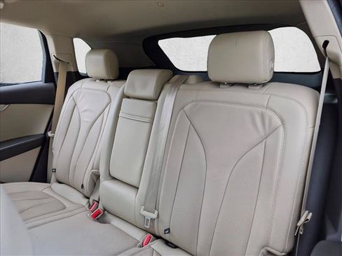 Used 2020 Lincoln Nautilus FWD w/ Equipment Group 101A image 15
