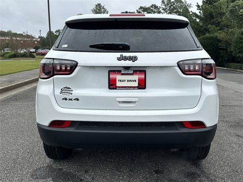 New 2026 Jeep Compass Latitude image 6