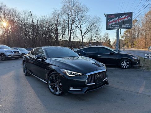 Used 2018 INFINITI Q60 Red Sport 400 w/ Pro Active Package image 20