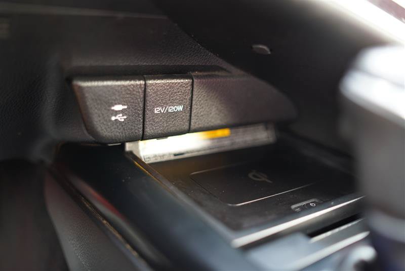 Used 2019 Toyota Camry XSE w/ Navigation Package FWD image 58