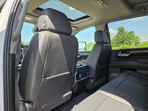 New 2026 GMC Sierra 2500 Denali w/ Denali Reserve Package AWD/4WD image 25