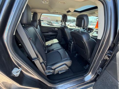 Used 2020 Dodge Journey Crossroad FWD image 15