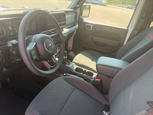 Used 2026 Jeep Gladiator Rubicon w/ Steel Power Dome Hood Package AWD/4WD image 16