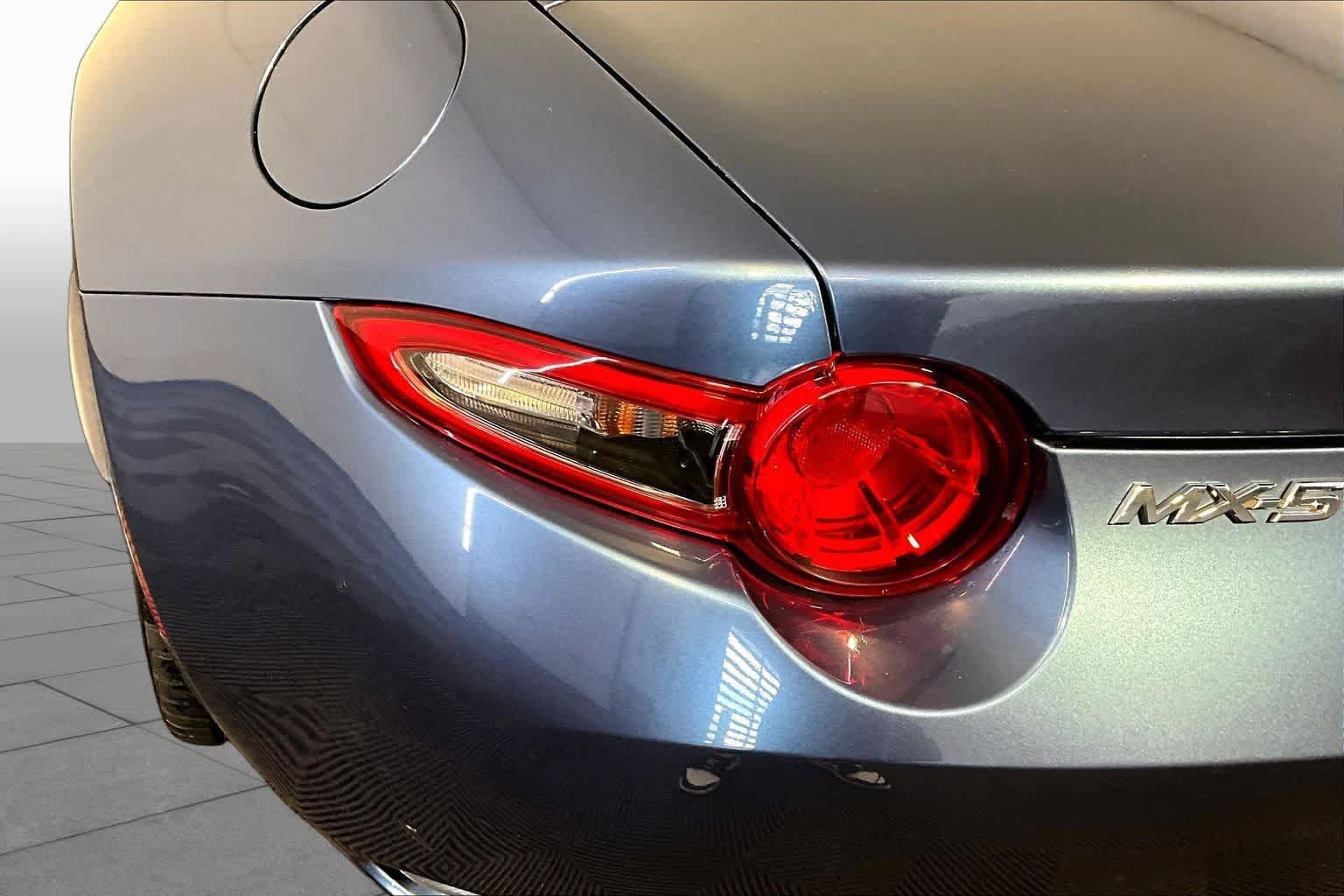 Used 2019 MAZDA MX-5 Miata RF Grand Touring RWD image 26