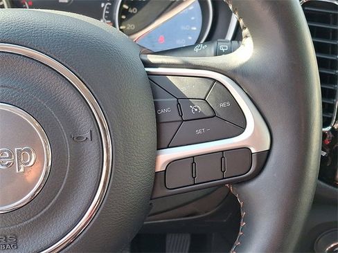 Used 2019 Jeep Compass Limited image 21