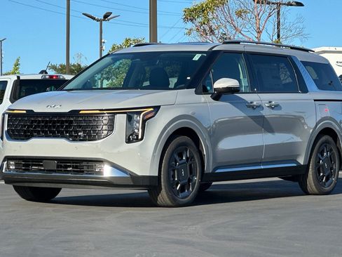 New 2026 Kia Carnival SX FWD image 8