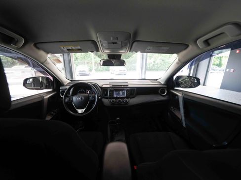Used 2018 Toyota RAV4 LE w/ All Weather Liner Package AWD/4WD image 19