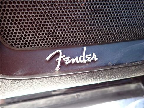 Used 2020 Nissan Titan SL w/ Moonroof Package image 15