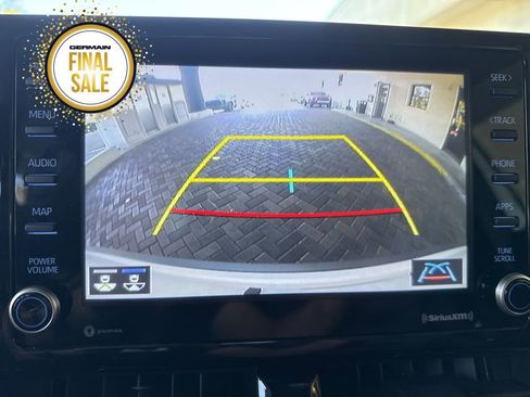 Certified 2022 Toyota Corolla Cross XLE image 10