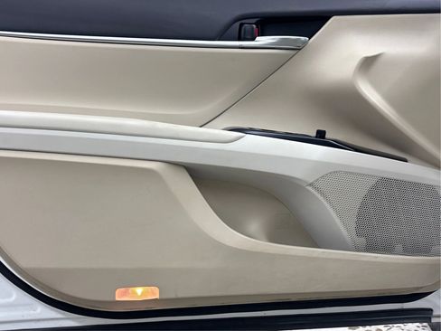 Used 2018 Toyota Camry LE FWD image 26