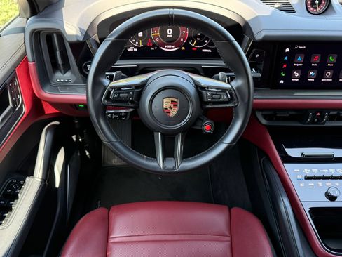 Certified 2024 Porsche Cayenne Turbo GT AWD/4WD image 15