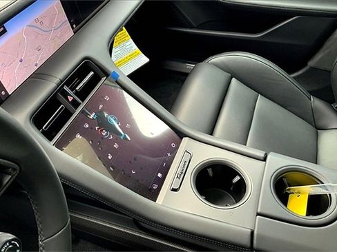 New 2025 Porsche Taycan GTS image 35