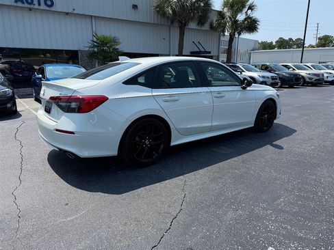 Used 2024 Honda Civic Sport image 3