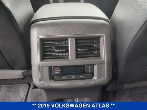 Used 2019 Volkswagen Atlas SE w/ Towing Package AWD/4WD image 17
